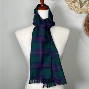 100% Wool Made in Scotland Green Plaid Scarf